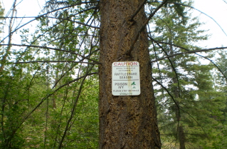Warning sign at start of Naramata Creek Trail 2009-08.